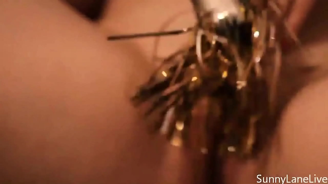 Nice Close-Up Shoots Of Bootylicious Sunny Lane Dildo Fucking Herself!