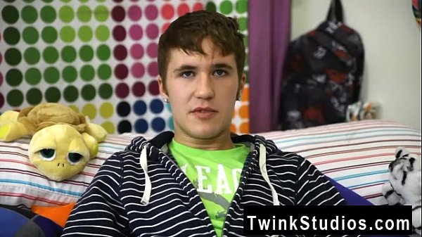 Kain Lanning is a steaming tiny stud from Iowa. He talks about his