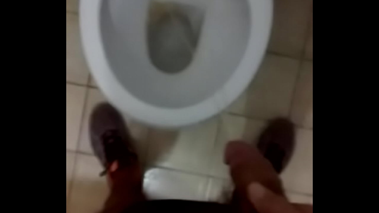 Yo meando / me pissing