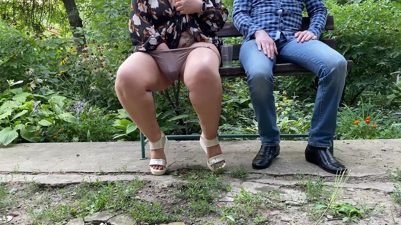 Hot juice from my stepmom's pussy right in the park