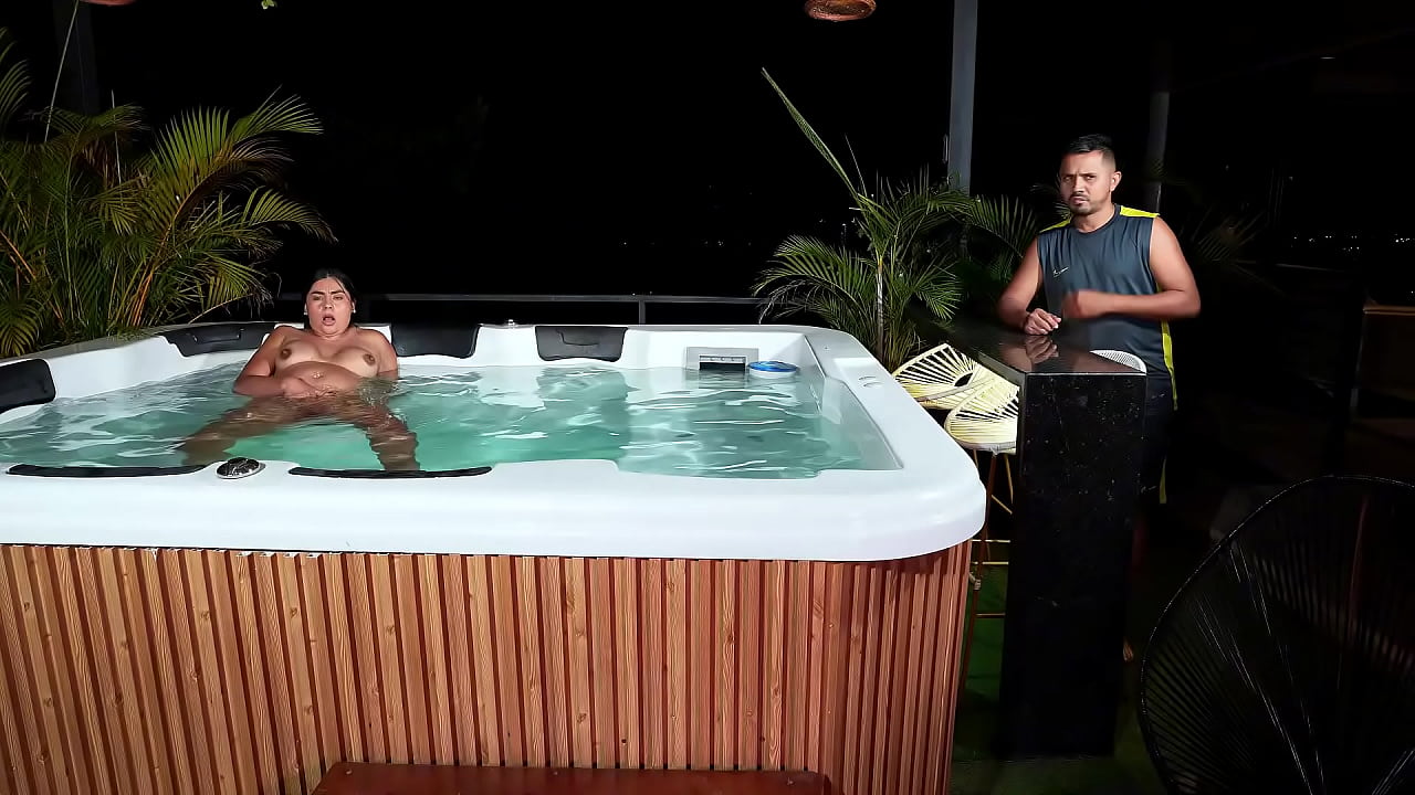 POOL TECHNICIAN GETS FUCKED BY A HORNY MILF - TOMMY MILLER