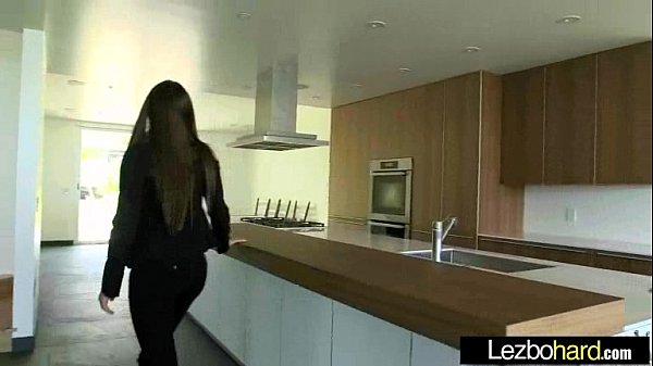 (Kenna James & Aspen Rae) Teen Horny Lez Girls Play In Front Of Cam mov-23