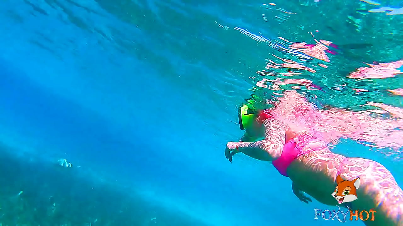 union de videos de corta duracion, con temas como exhibisionismo, expos sexo, exhibit