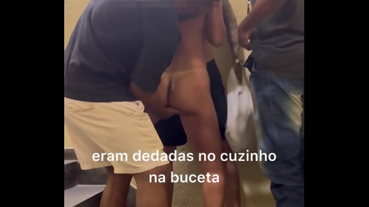 Belinha foi currada por 3 comedores novinhos
