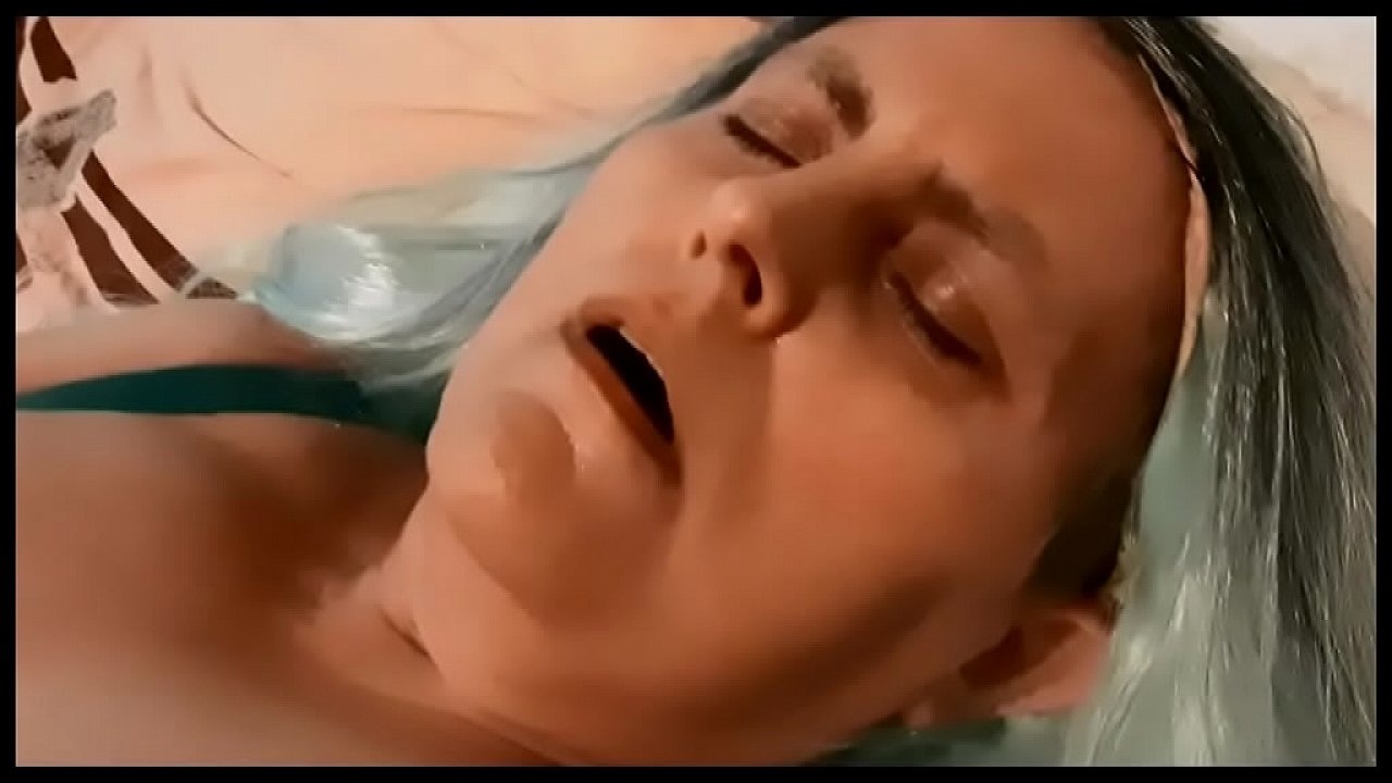 Hotwife Mona Bang do it herself