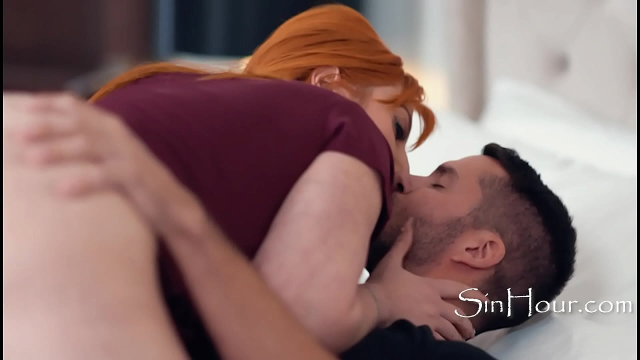 Thicc Stepmom Works On Our Relationship