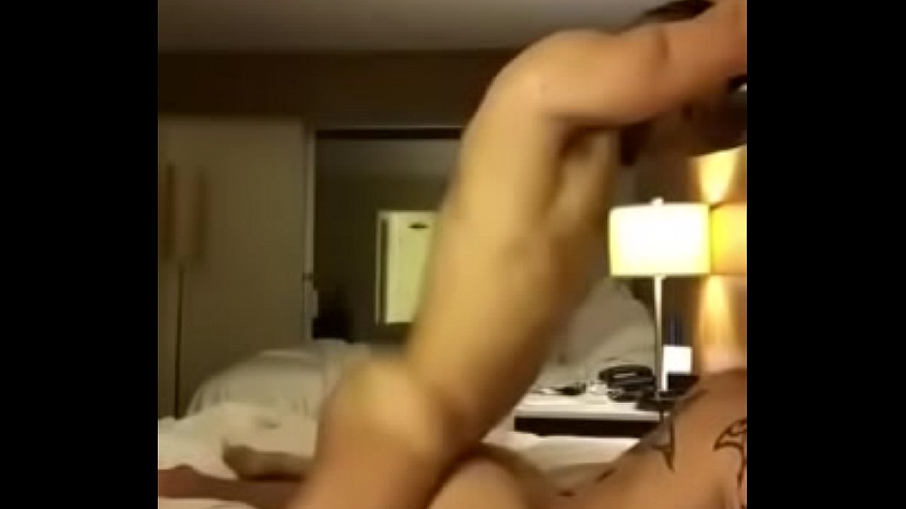 Metendo no cu do safado at&eacute; gozar