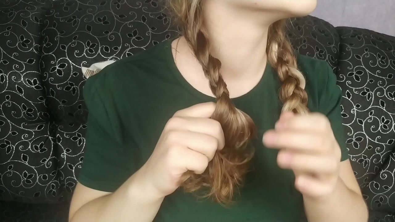 Gro&szlig;er Arsch peitschen. Latexhandschuhe Tittenmassage