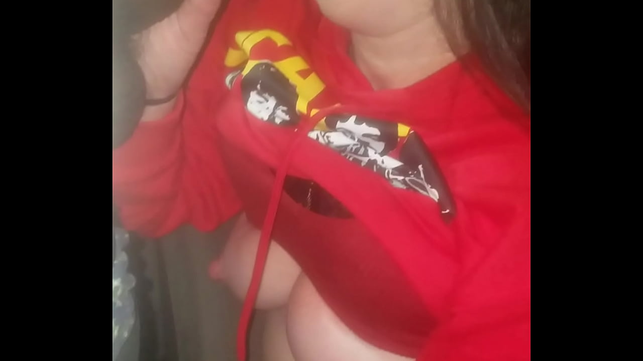 Cute white dick sucker