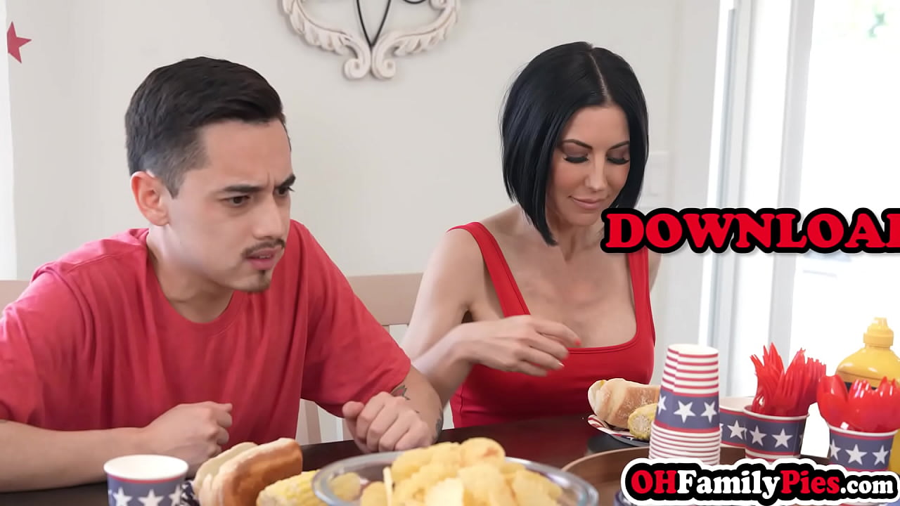 Sexy teen and her stepmom enjoyed hardcore pussy fucking after hot blowjob