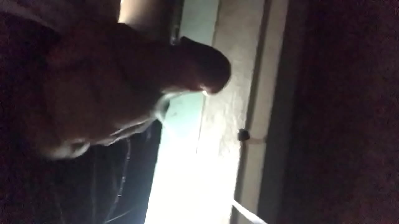 Cần g&aacute;i b&uacute; cu