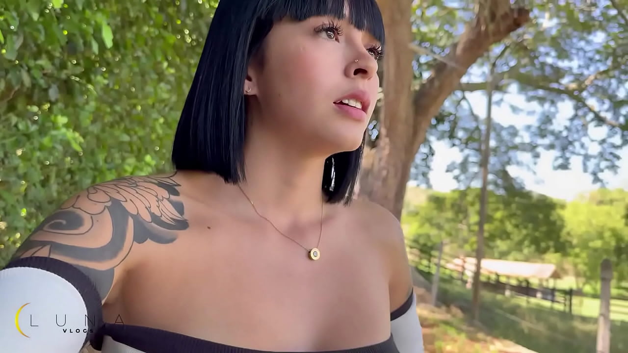 Petite Girl Lost in the Countryside Fucks a Stranger - Luna Vitaler & Max Betancur