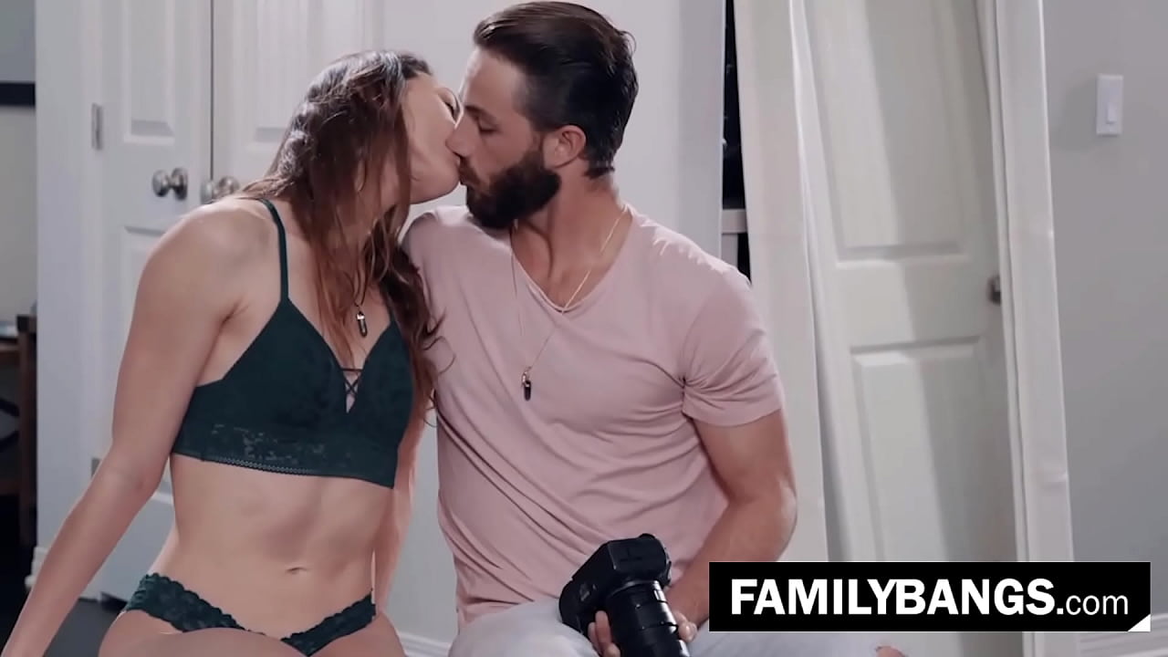 Sinner Boy Dicks his Skinny Step Sibling ⭐ FamilyBangs.com