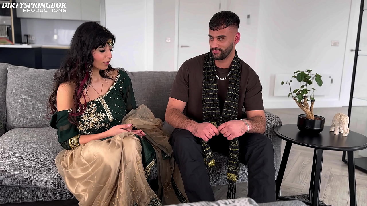 Aaliyah Yasin sucks her step-bros cock during Eid