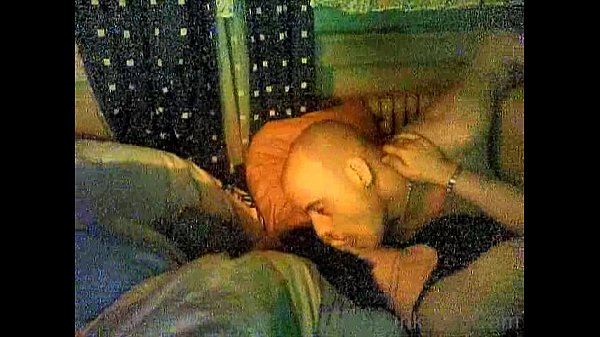 Newcomer Jenny und Toga`s erster Quicky vor der cam-Sie kann so S&uuml;&szlig;sch&uuml;chtern sein