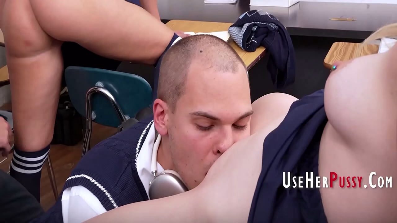 Freeuse Orgy Erupts During A Boring Class