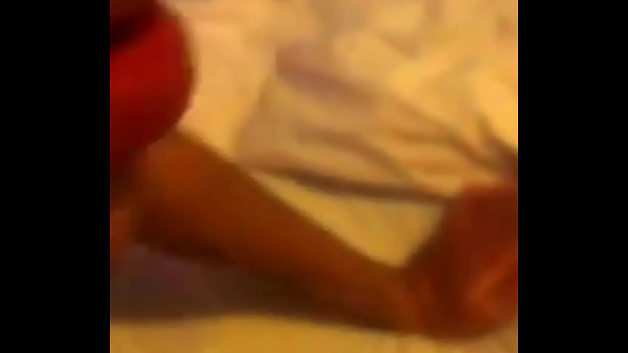 Millonario del bar del hotel me folla despues de estar muy mareado por muchas copas