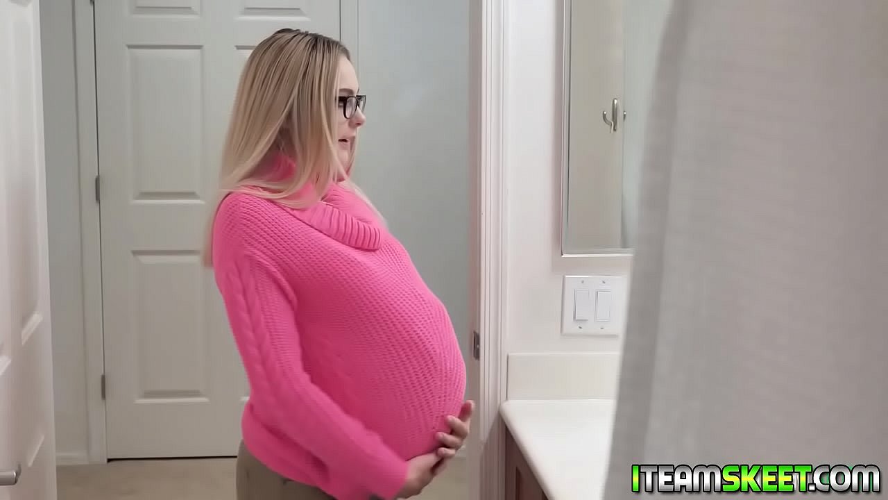 Stud rushes over and slips his dick between Aften Opals lips as her pussy gets nice and wet