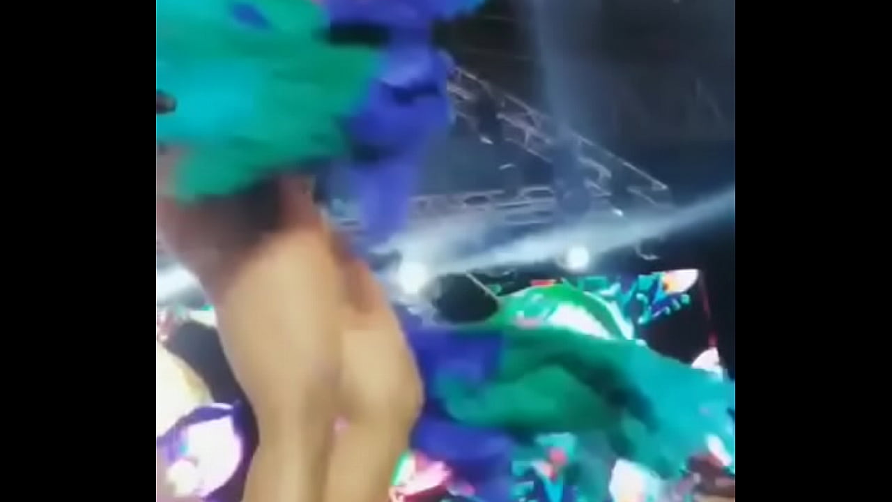 Ashanti's big beautiful booty