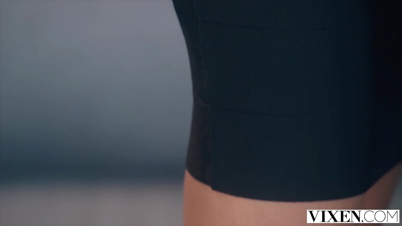 VIXEN Sassy babe seduces boss