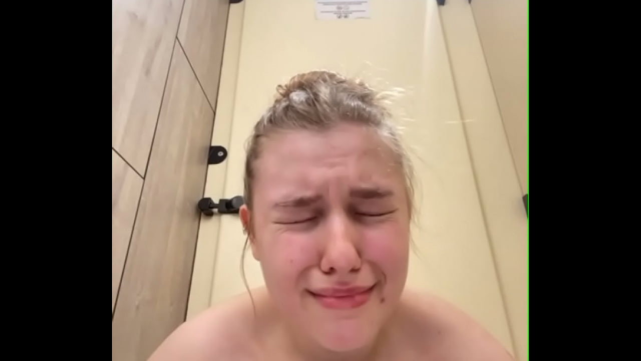 Close up face sitting. Pussyy close up. Fingering tight pussy so hot