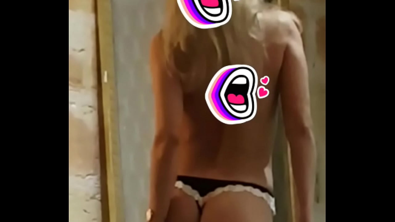 Suzi Delicato super sexy dasn &ccedil;a chambre