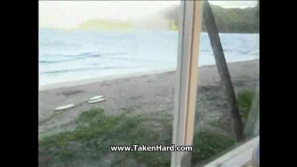 Pussylicking with a ocean view