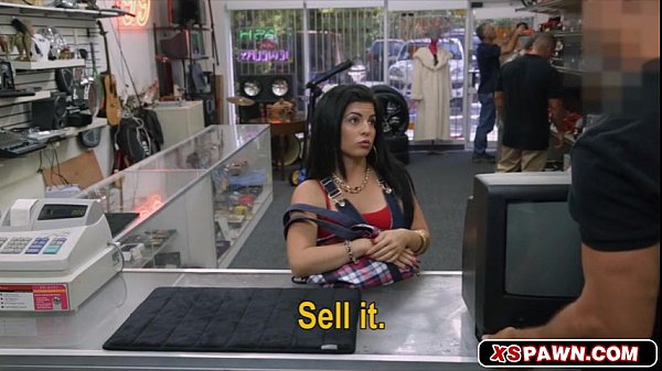 Lovely sweet hottie babe sucking it hard