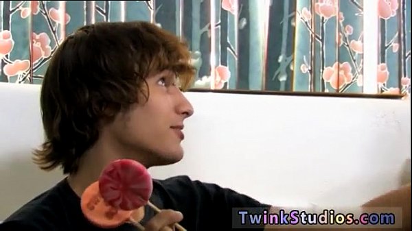 Team twinks gay When Dylan Chambers catches Dean Holland