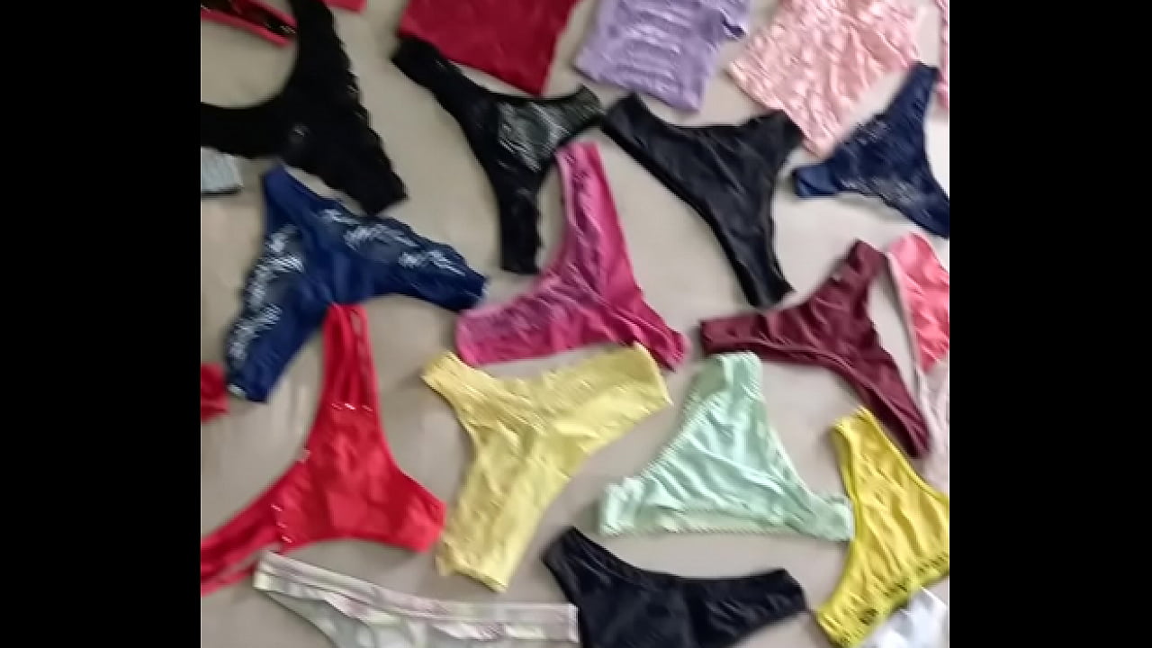 Calcinhas a venda vem q ainda dah tempo