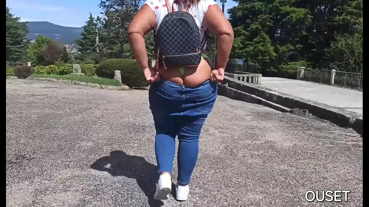 S&eacute; que no estuvo bien lo que hice, pero mi t&iacute;a est&aacute; tan buena que la tuve que follar.