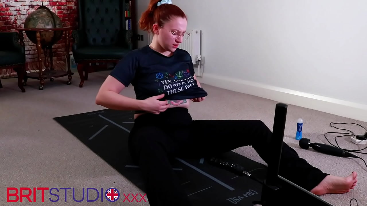 Nerdy Yoga Girl Gets Railed By Fucking Machine