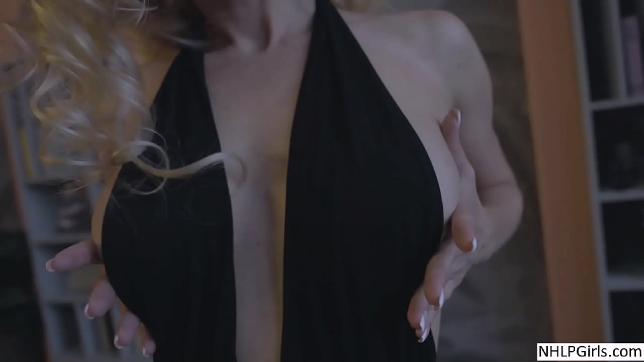 Sofa Lover  Featuring:Emerald Ocean