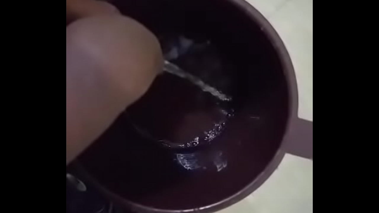 i love the pee that comes out from my fat cock