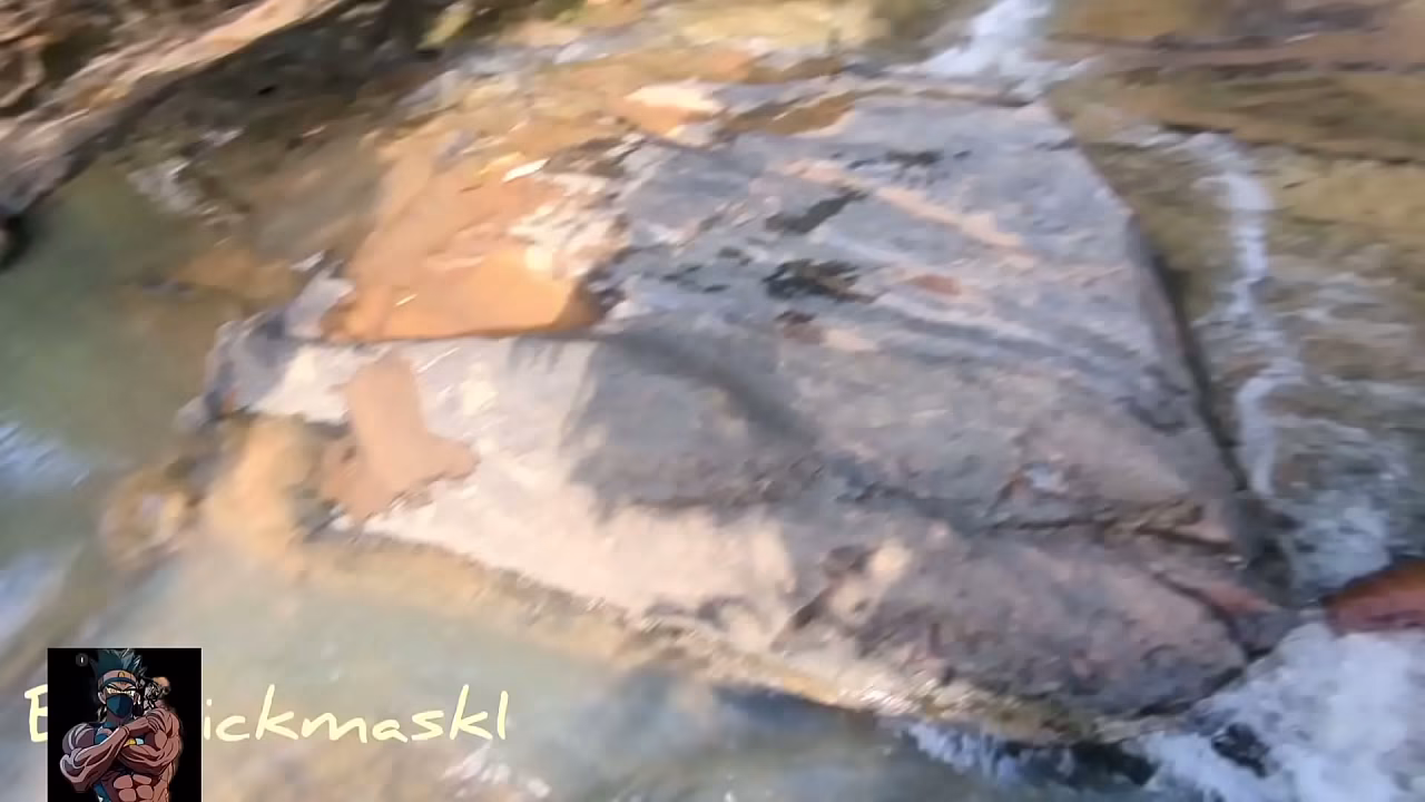 Site worker fucks the village priestess