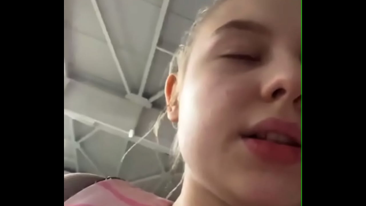 Public fucking big ass in the gym