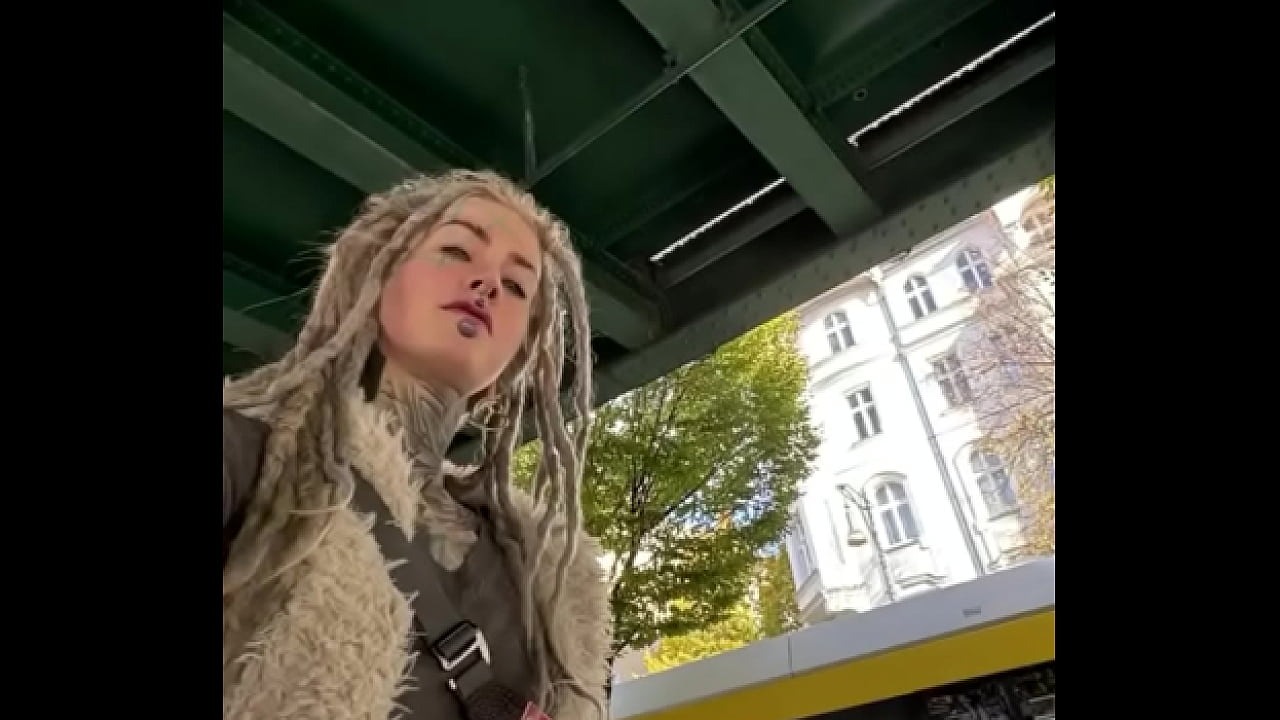 I don&rsquo;t like big cities, which is why you see me for the first time with a short video like this! ️ Hippie me e...