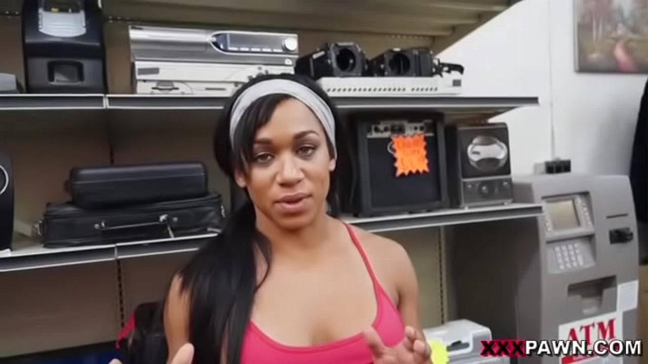 Muscular Chick Spreads Eagle For Cash!