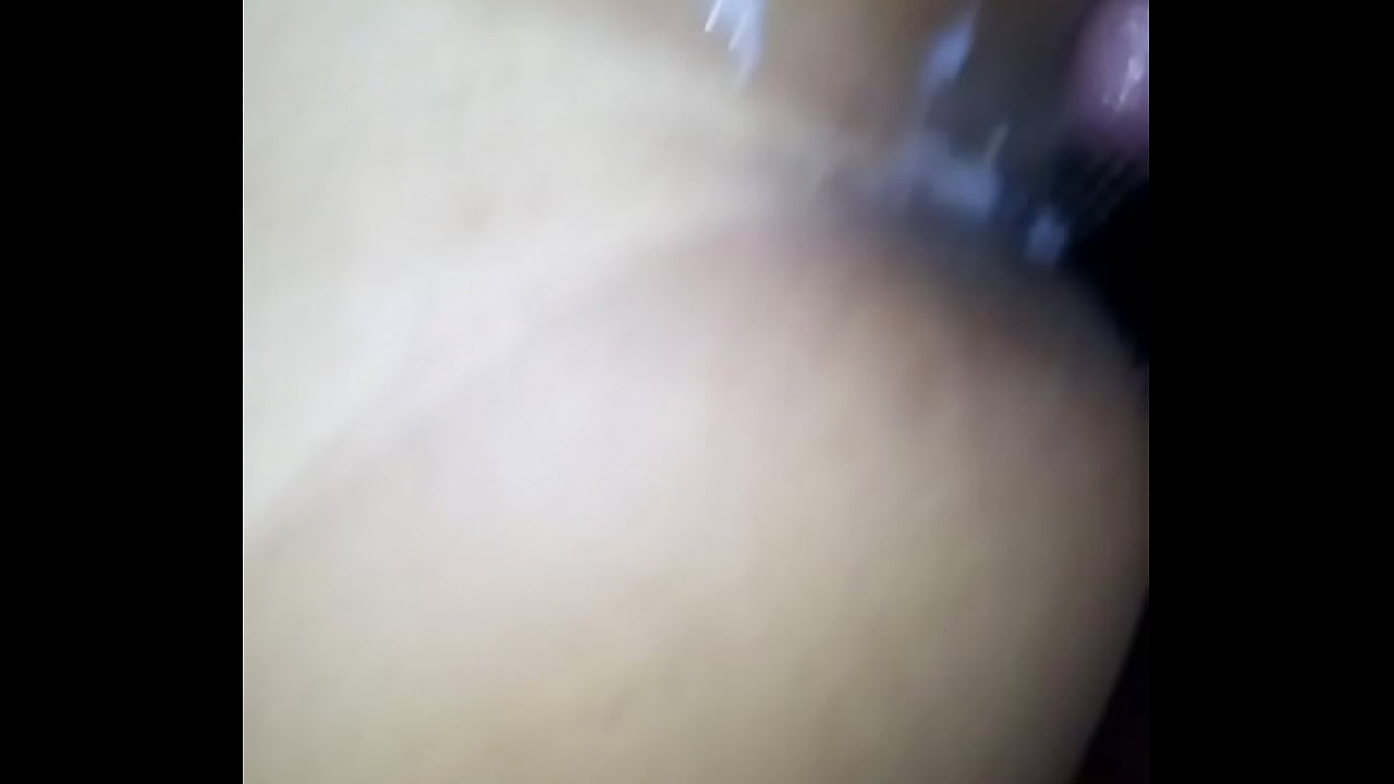 Gozando em cima do cuzinho