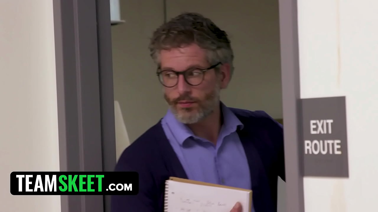 Bad Teens Suck Teacher&rsquo;s Cock in Dick Down Detention Trailer