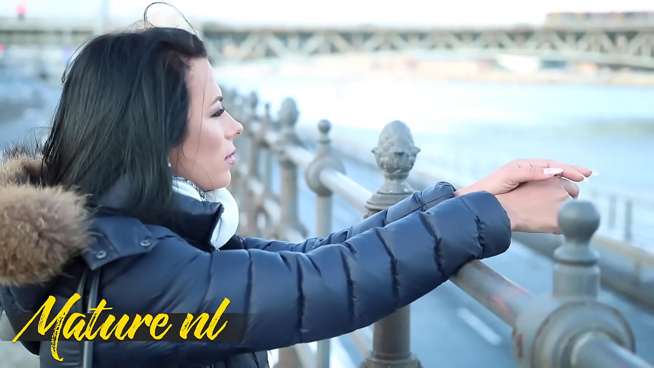 Horny Mom Shalina Devine Booty Calls Her Big Dick Side Dude Over