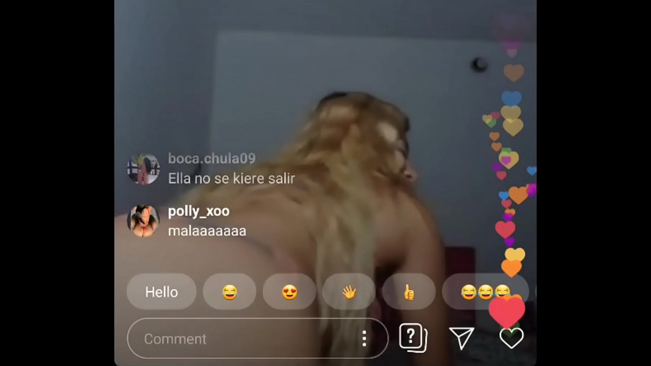 IG model @mayra.ibanez shows off the goods on live!