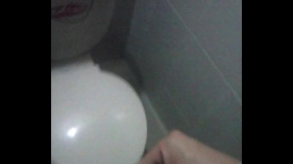 Rica Paja En Mi Ba&ntilde;o