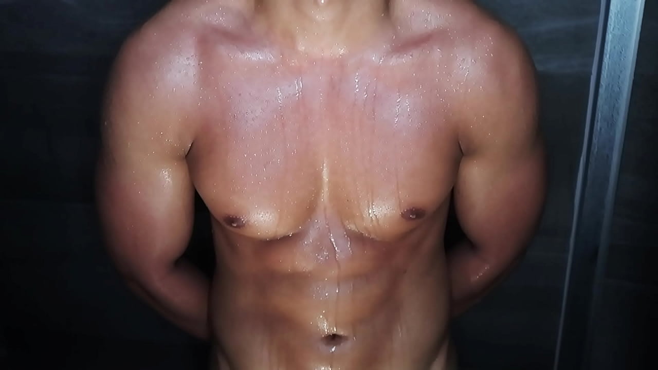 muscled boyfriend serving you