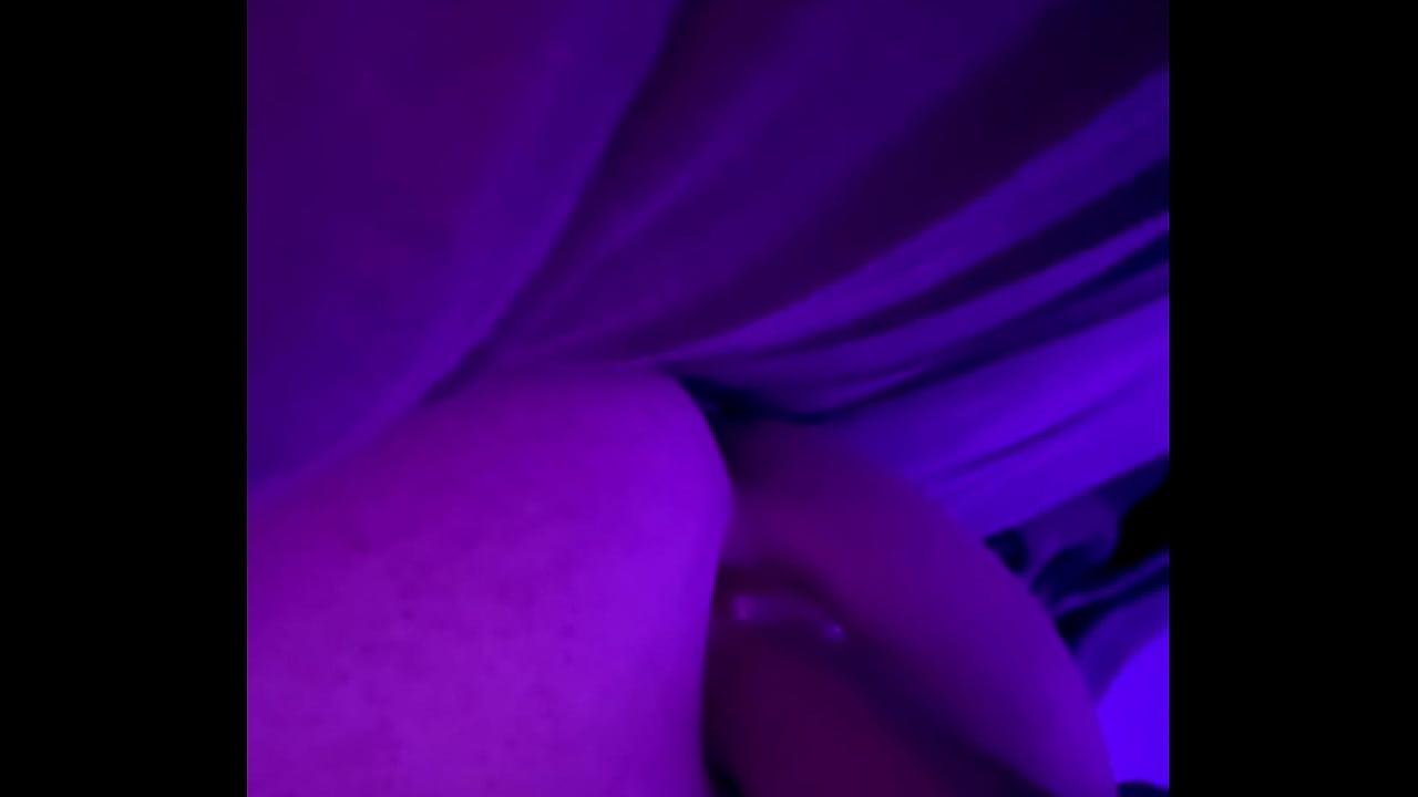 Femboy inserts 7 inch cock