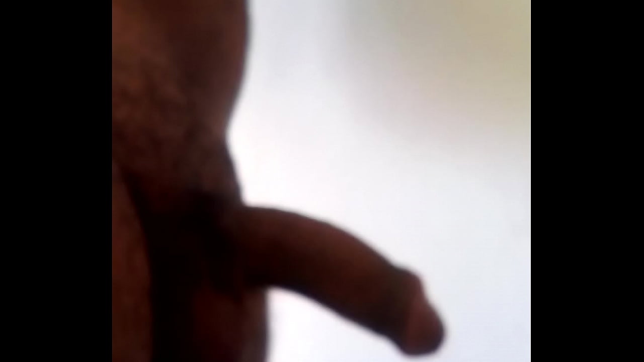 P&ecirc;nis ficando duro.