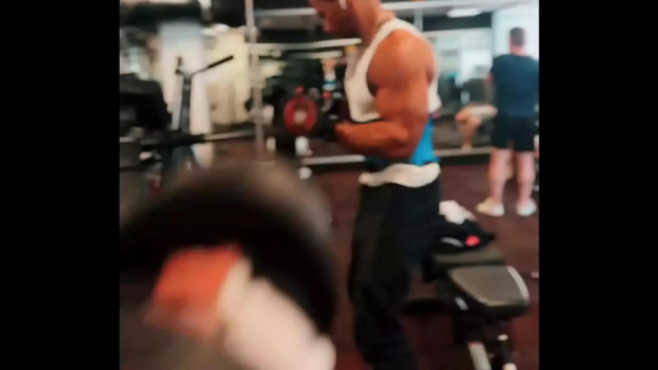 &ldquo;Lifting weights now, but I&rsquo;d rather be lifting you &rdquo;