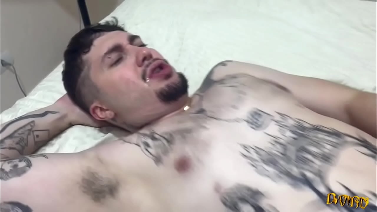 Registrei um momento &iacute;ntimo entre meu amigo e o namorado dele (COMPLETO NO RED)