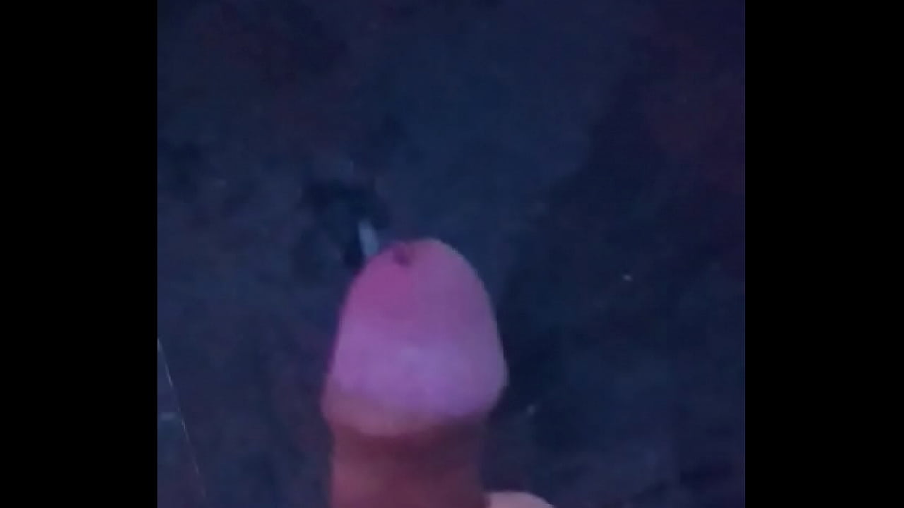 First v&iacute;deo from shy guy