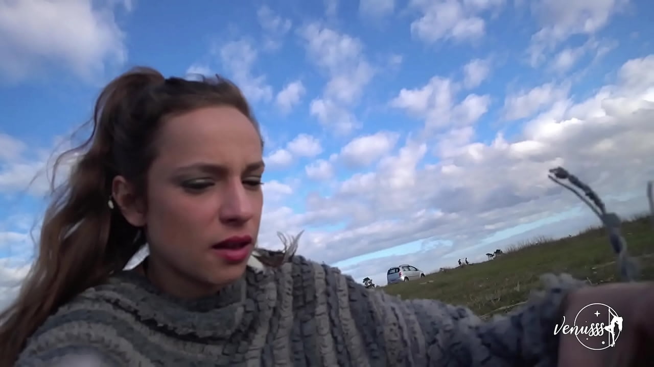 mostrando por tr&aacute;s das c&acirc;meras como gravou uma de suas cenas